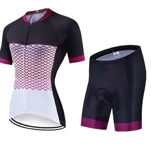 Cyclist outfits for women